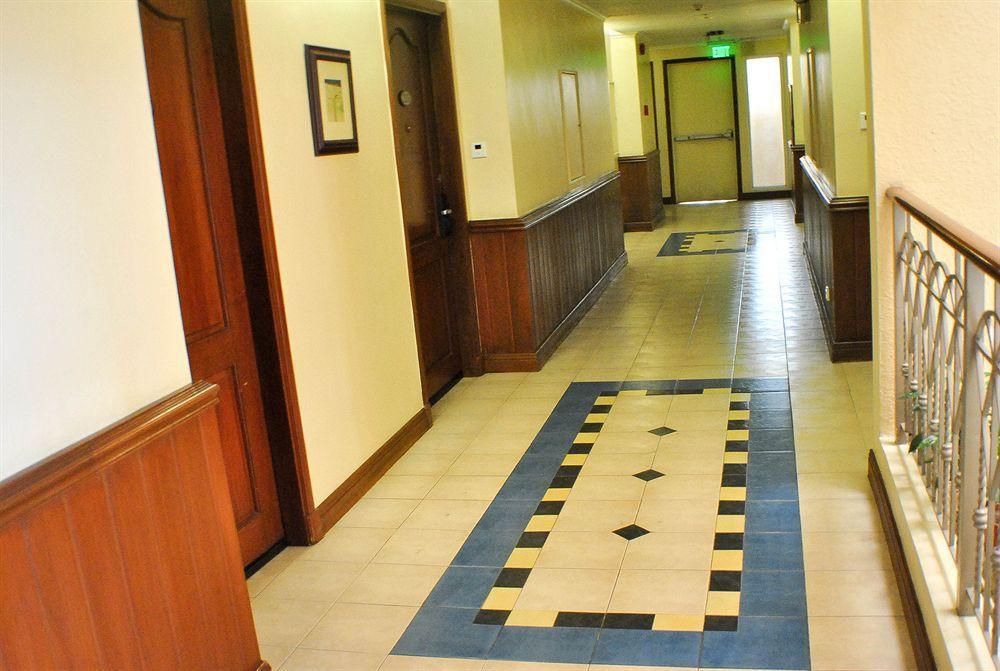 Hotel Elizabeth - Baguio Baguio City Exterior photo